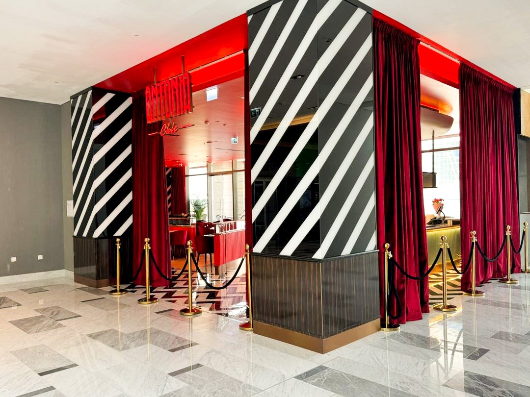 Antonia Galleria 6